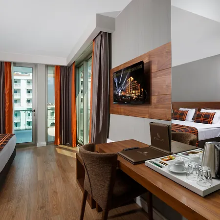 Hotell Sunport 5*